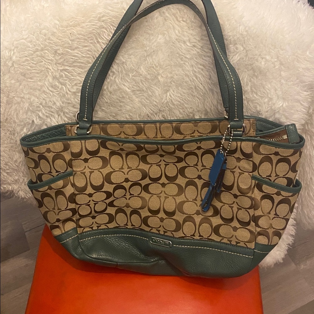 Coach Tan and Green Canvas Tote w/2 side pockets & tag